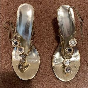 Shoe